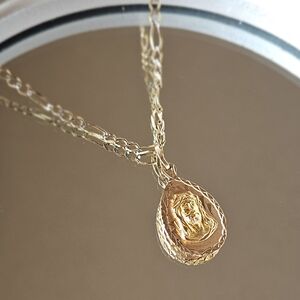 Vintage Solid 14k Gold Pendant Necklace